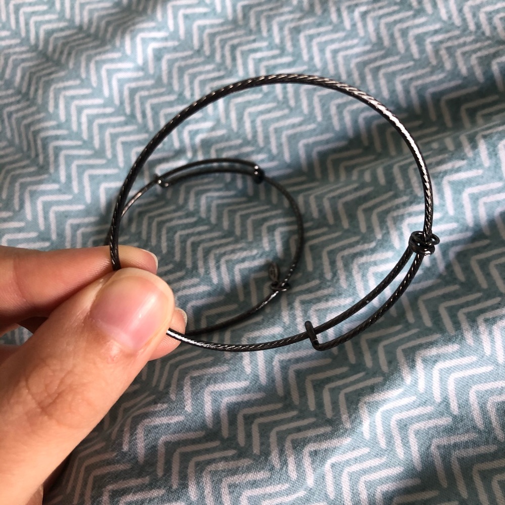 Set of 2 Alex and Ani bracelets